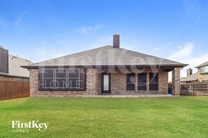Building Photo - 1121 Marigold Dr