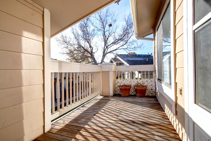 Building Photo - 6911 W 87th Way