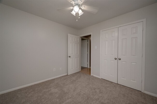 Building Photo - 2802 Burgess Hill Ct
