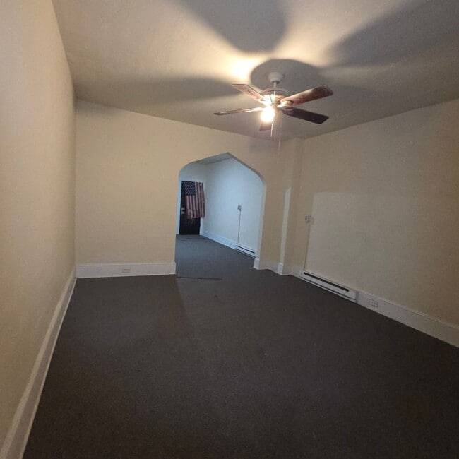 Building Photo - 33-35 Washington Street