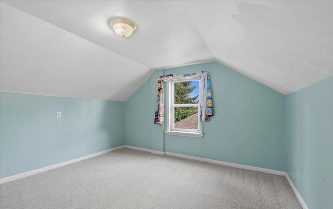 Building Photo - 3bed/1 bath near Point Defiance ** MOVE IN SPECIAL! **