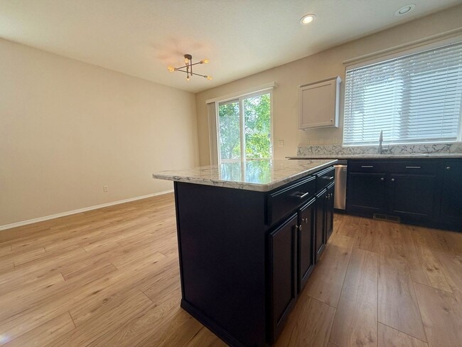 Building Photo - Updated Craftsman on Corner Lot in Aloha~ ...
