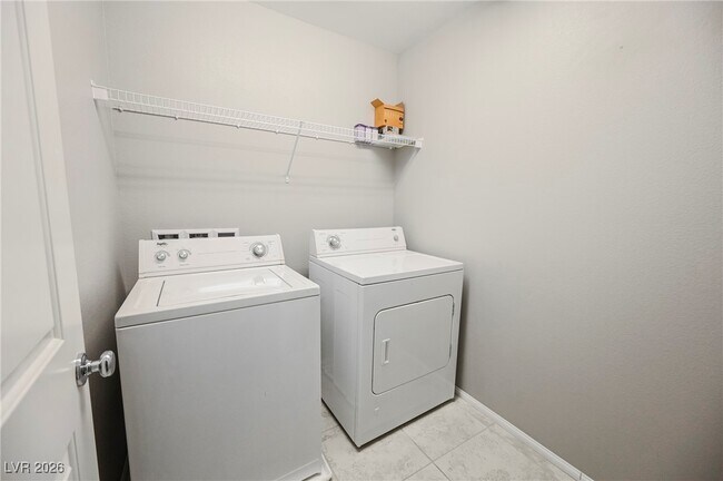 Building Photo - 6679 Velletri St.