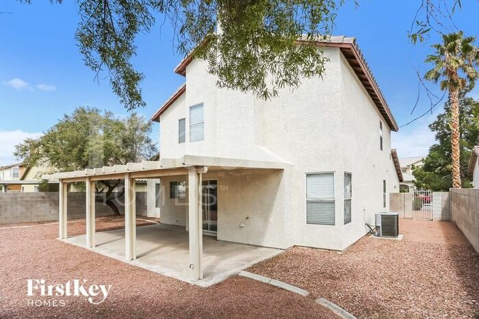 Building Photo - 4333 Matinee Ave