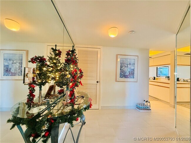 Building Photo - 8800 S Ocean Dr