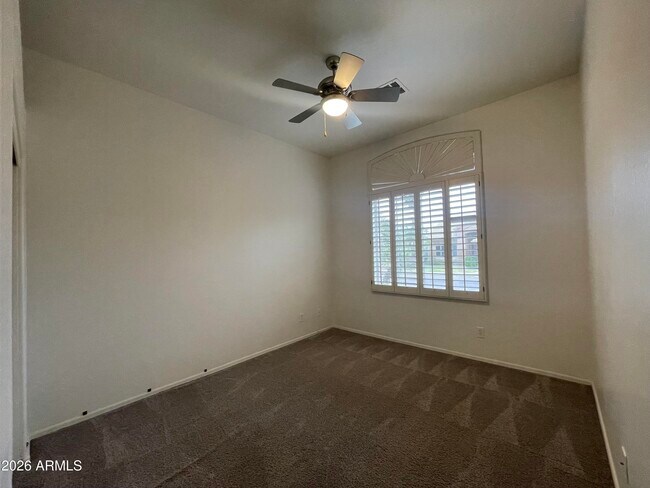Building Photo - 3820 S Barberry Pl