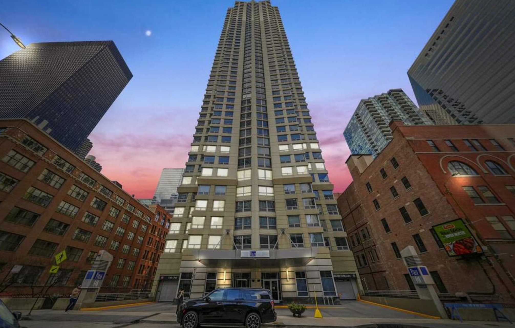 Building Photo - 440 N Wabash Ave