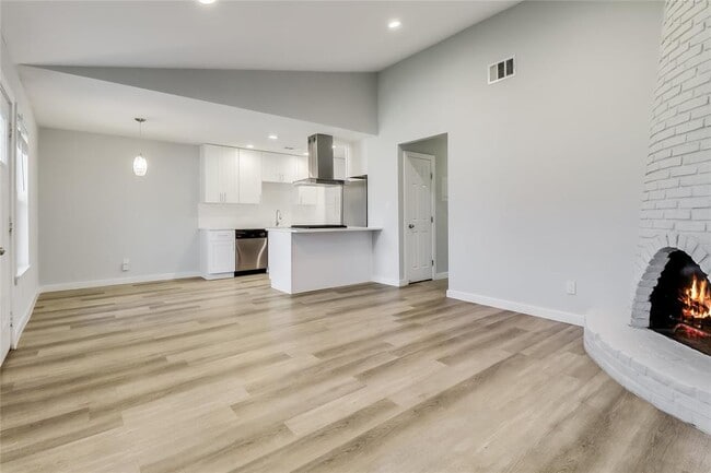 Building Photo - 4909 Hawk Cove