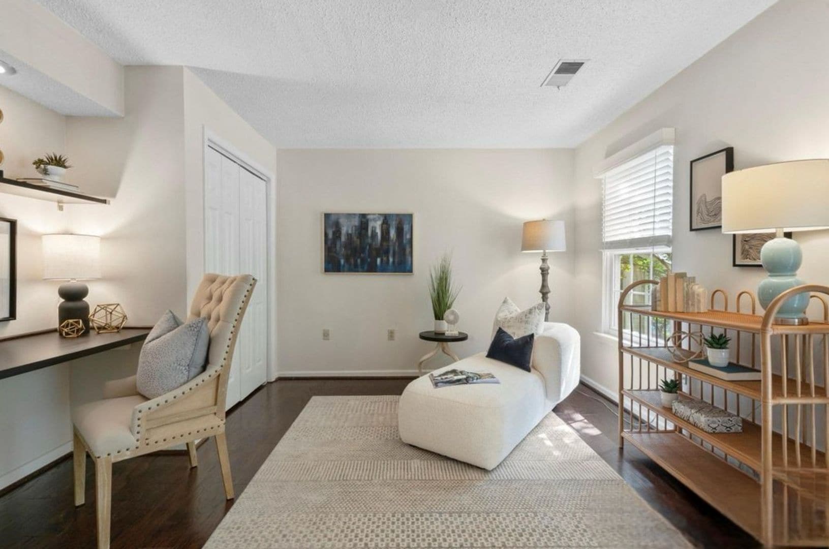 Building Photo - 5011 Sharon Rd