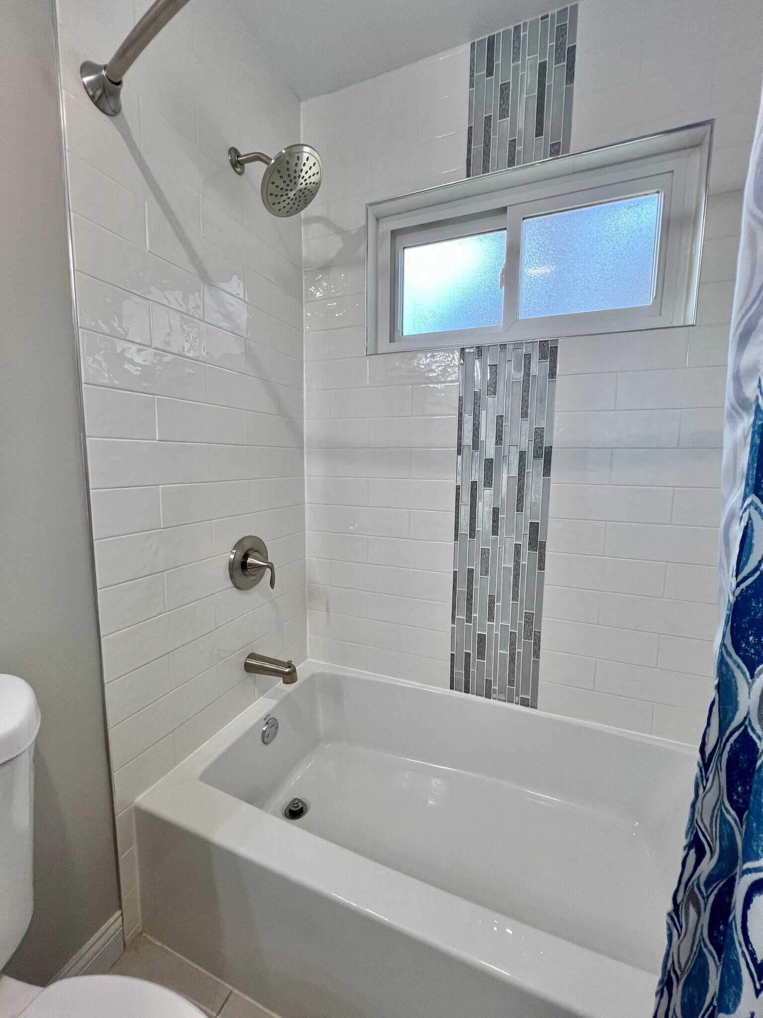 Building Photo - 417 Wenneker Dr