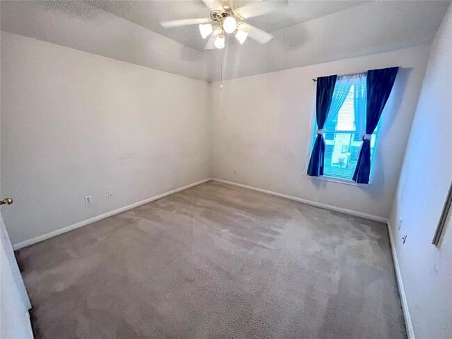 Building Photo - 5707 Windy Knoll Ln