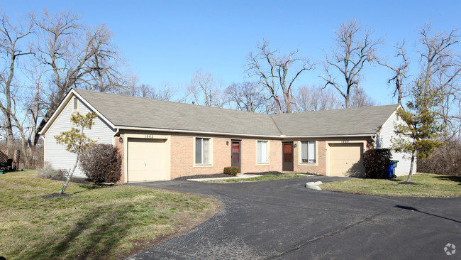 Primary Photo - Creeksedge Village