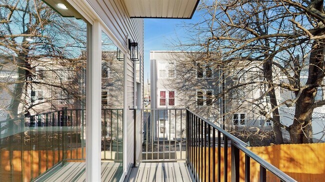 Building Photo - 110 Pamrapo Ave