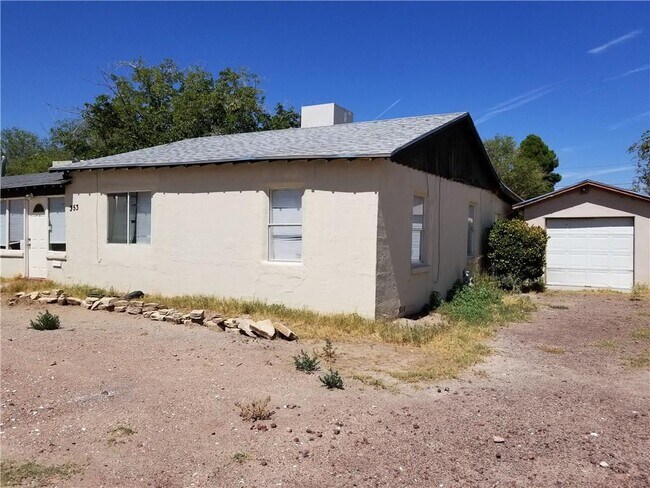 Building Photo - 353 Lafayette Dr
