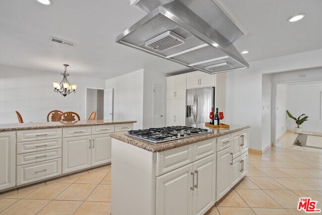 Building Photo - 4159 Regal Oak Dr