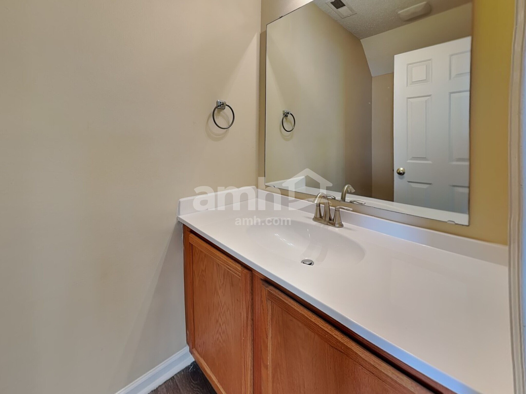 Building Photo - 1836 Chatfield Dr