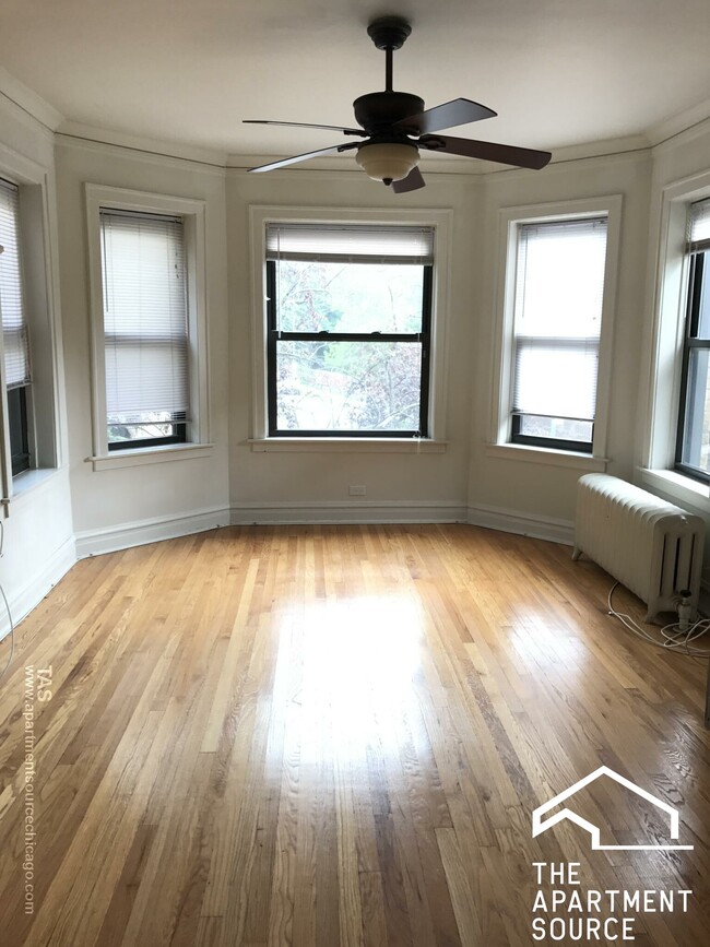 Building Photo - 1423 W Cullom Ave