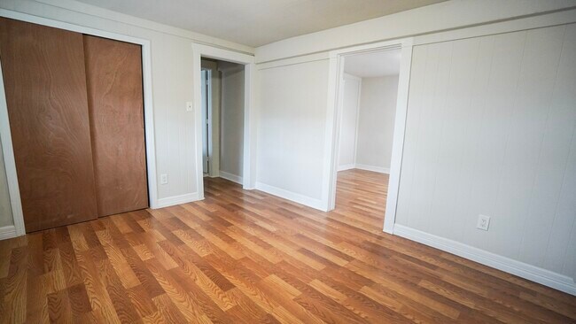 Building Photo - 1126 Ryon St