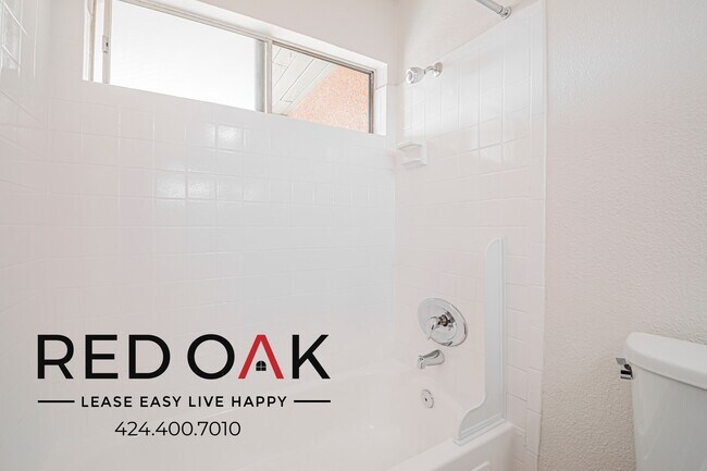 Building Photo - 855 S Citrus Ave