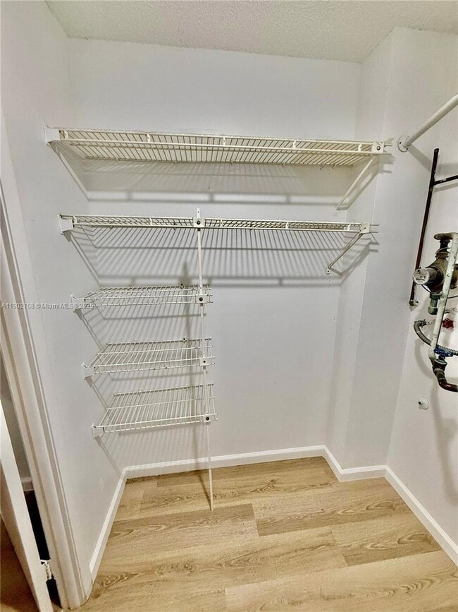 Building Photo - 8290 Lake Dr