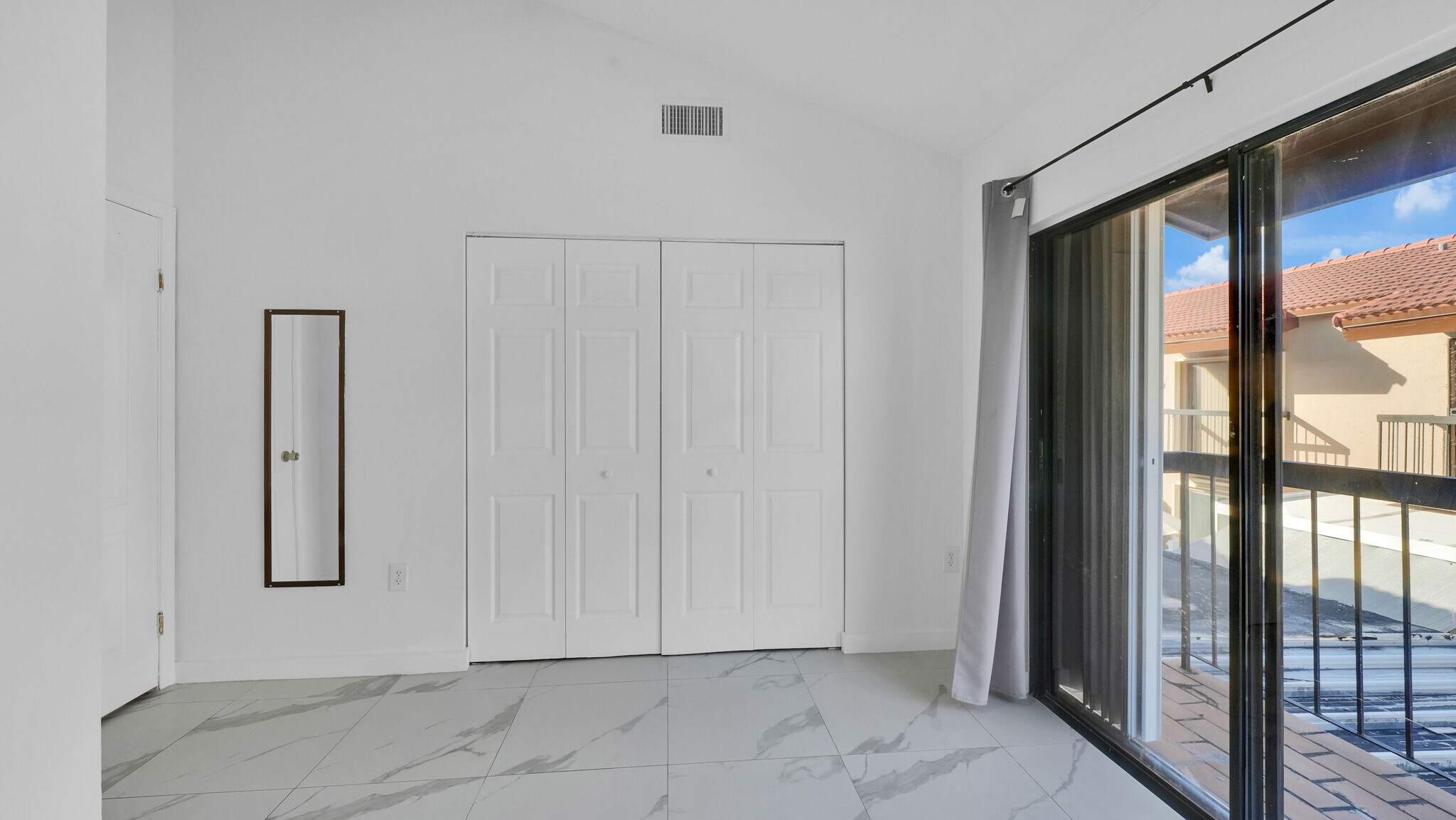 Building Photo - 1917 SW 107th Ave