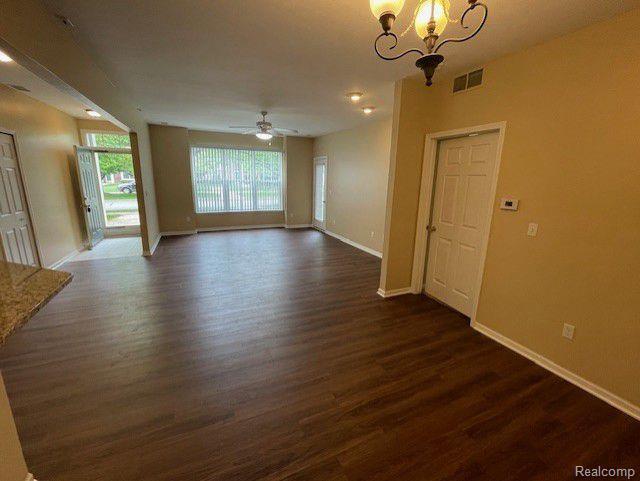 Building Photo - 13383 Forest Ridge Blvd