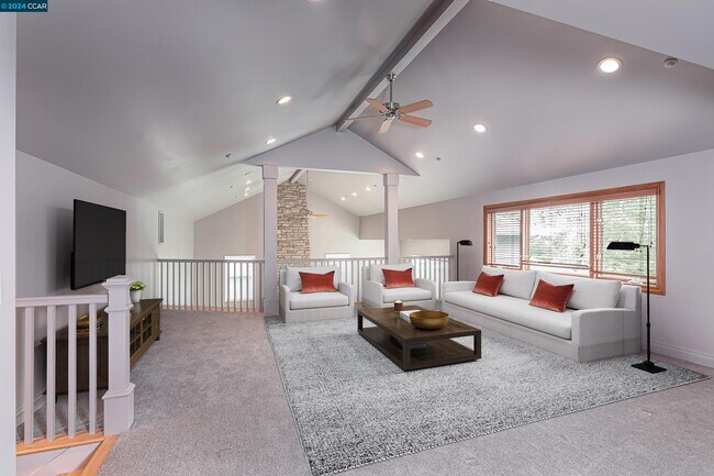 Building Photo - 3324 Las Huertas Rd