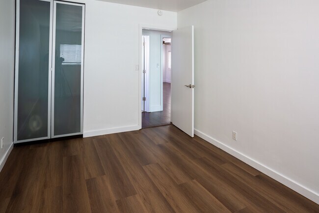 Building Photo - 4120 Kansas St