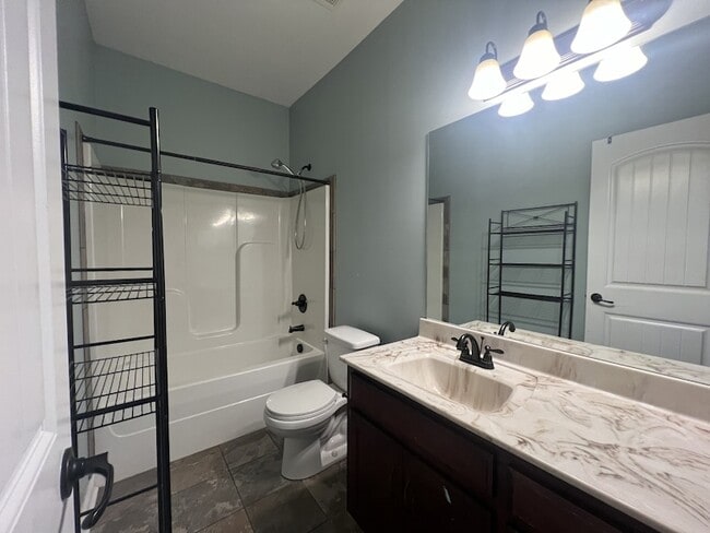 Building Photo - 1701 Winterhaven Ct