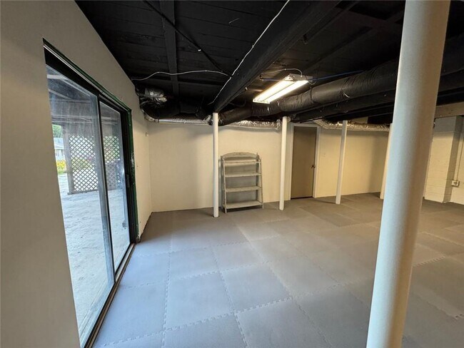 Building Photo - 3145 Wendview Ln