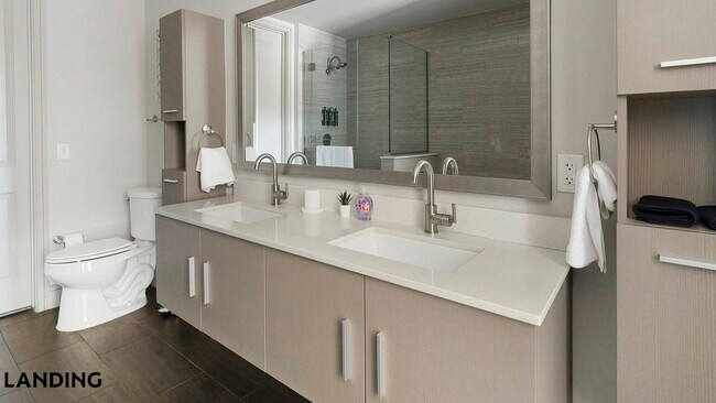 Building Photo - 1414 Wood Hollow Dr