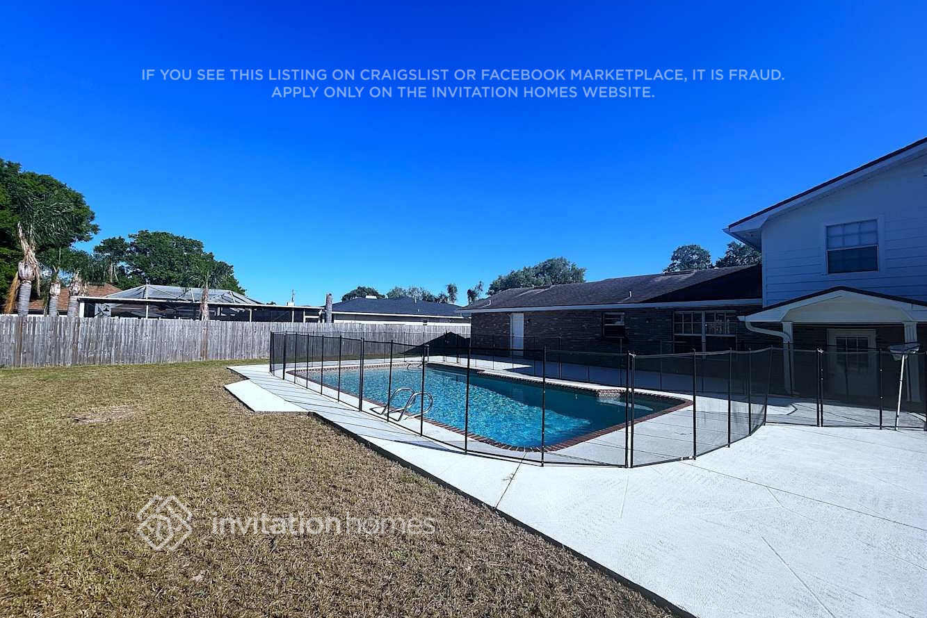 Building Photo - 2805 Winterset Park