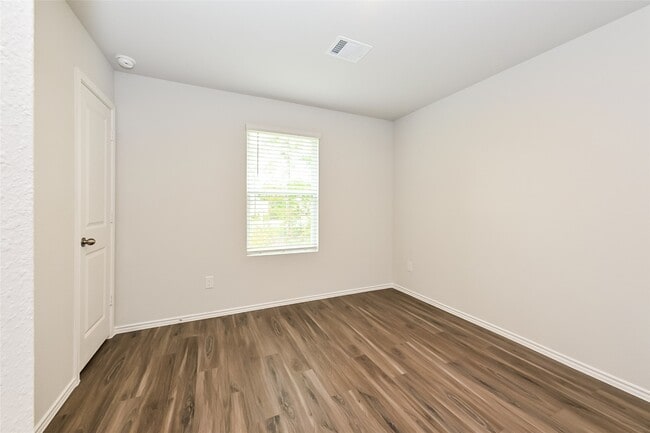 Building Photo - 2340 Blue Opal Ln