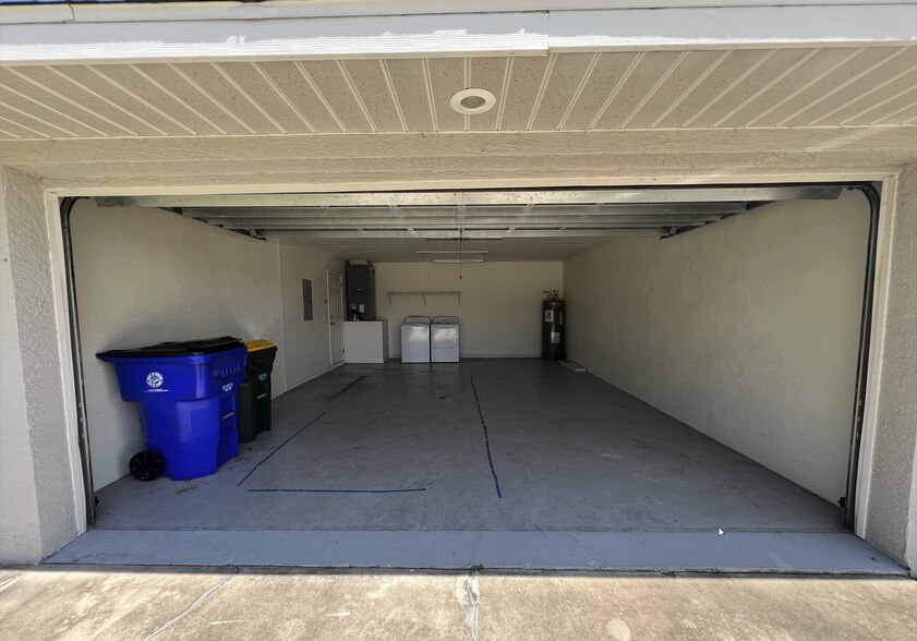 Building Photo - 8259 Cozumel Ln