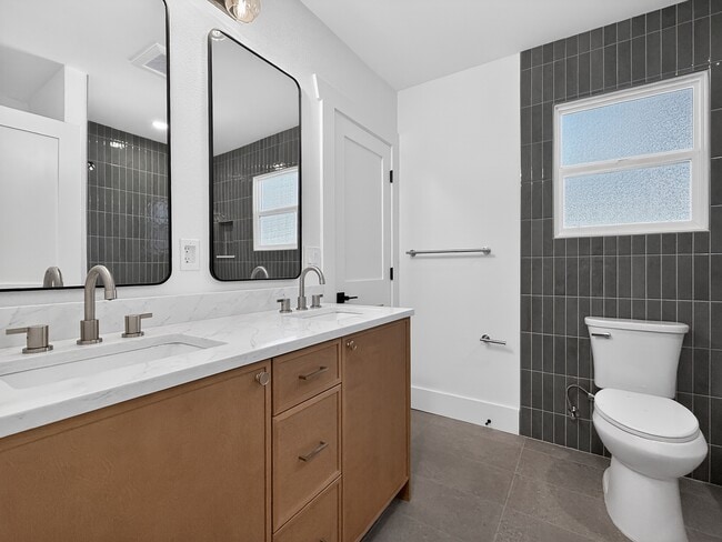 Building Photo - 13337 30th Ave NE