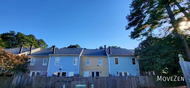 Building Photo - 1608 Township Cir