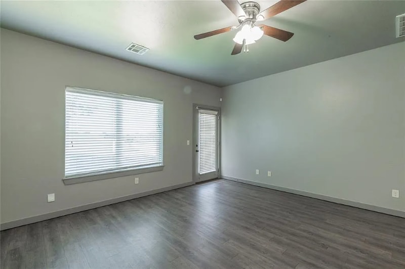 Building Photo - 604 NW 175th St