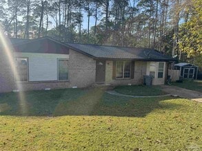 Building Photo - 1859 Nestle Dr