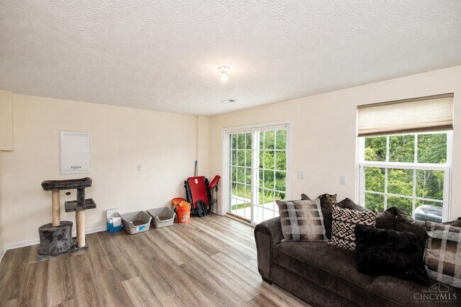 Building Photo - 984 Steamboat Dr