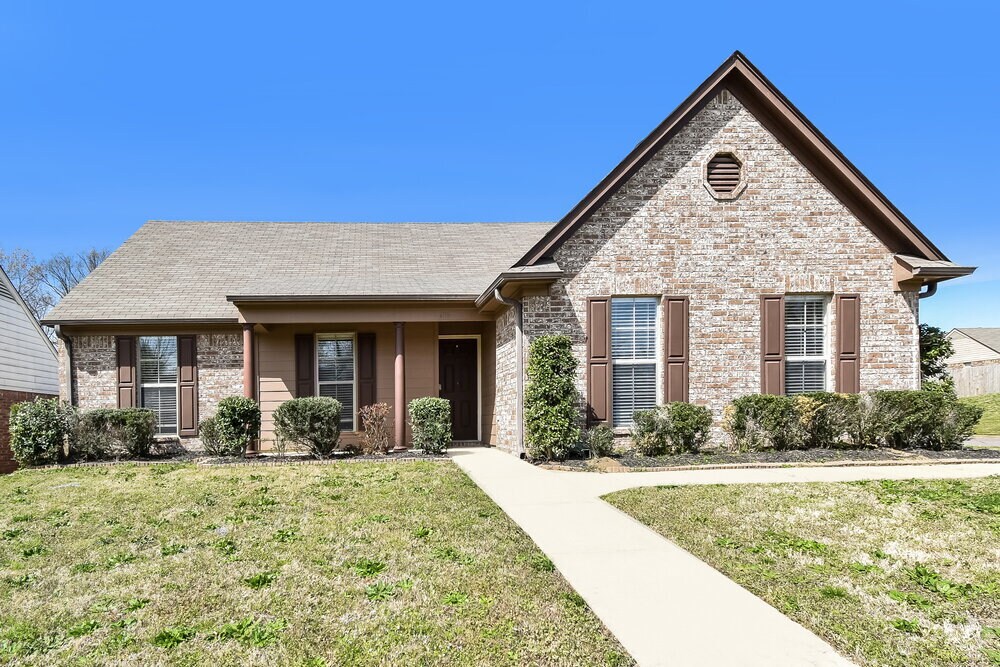 Building Photo - 8213 Park Pike