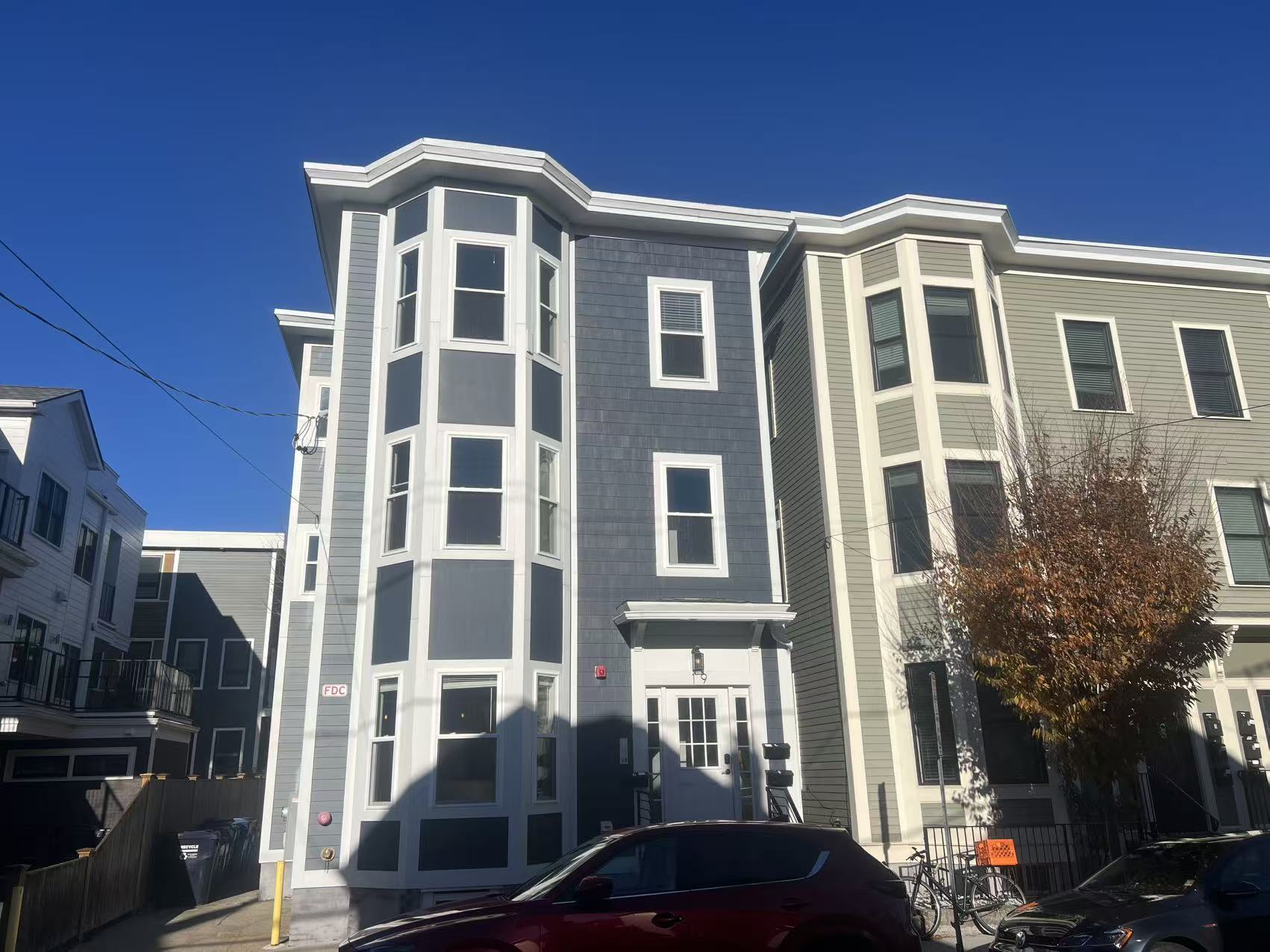 Building Photo - 19 Plymouth St