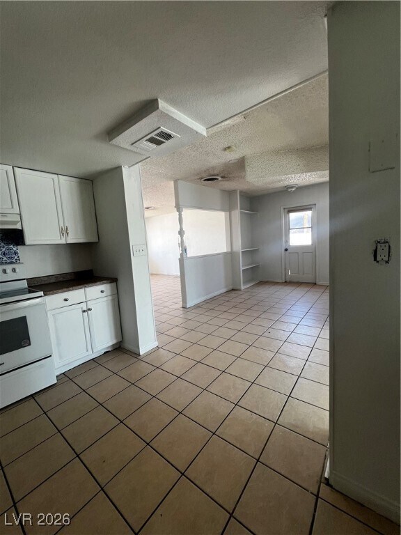 Building Photo - 2624 E Brady Ave