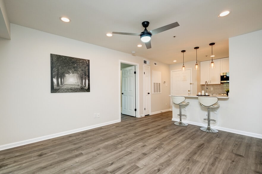 Building Photo - 3315 Wyndham Cir