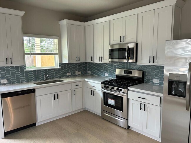 Building Photo - 1603 Fenton Hl Dr