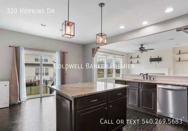 Building Photo - 320 Hopkins Dr