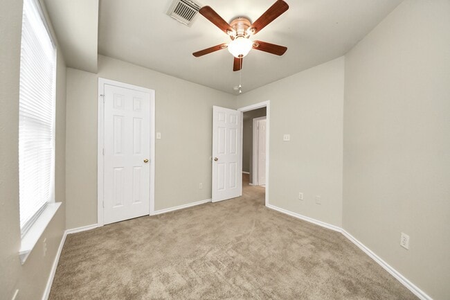 Building Photo - 6019 Pennworth Ln