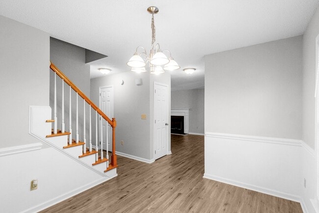 Building Photo - Spacious 2-Story Home with Finished Basement!