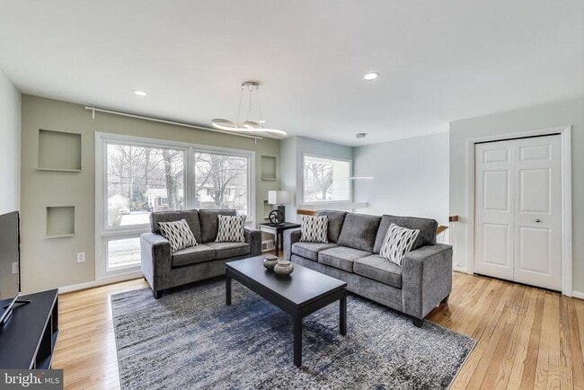 Building Photo - 14316 Woodcrest Dr