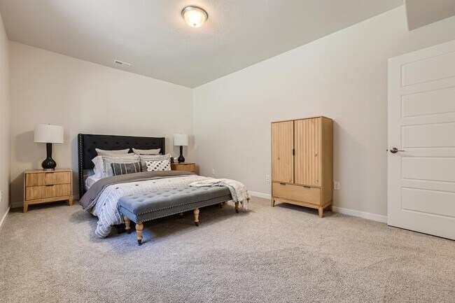 Building Photo - 12867 Stone Valley Dr