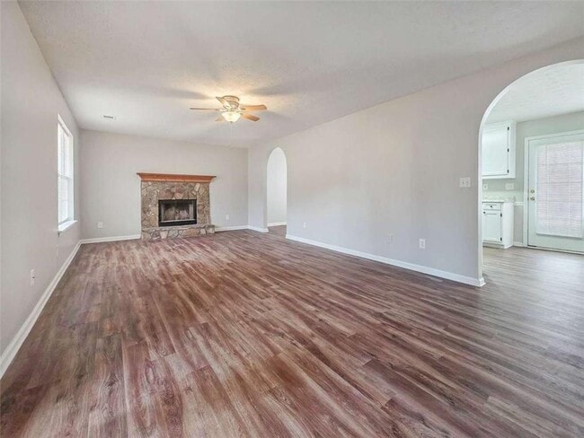 Building Photo - 4445 Brookridge Dr SW